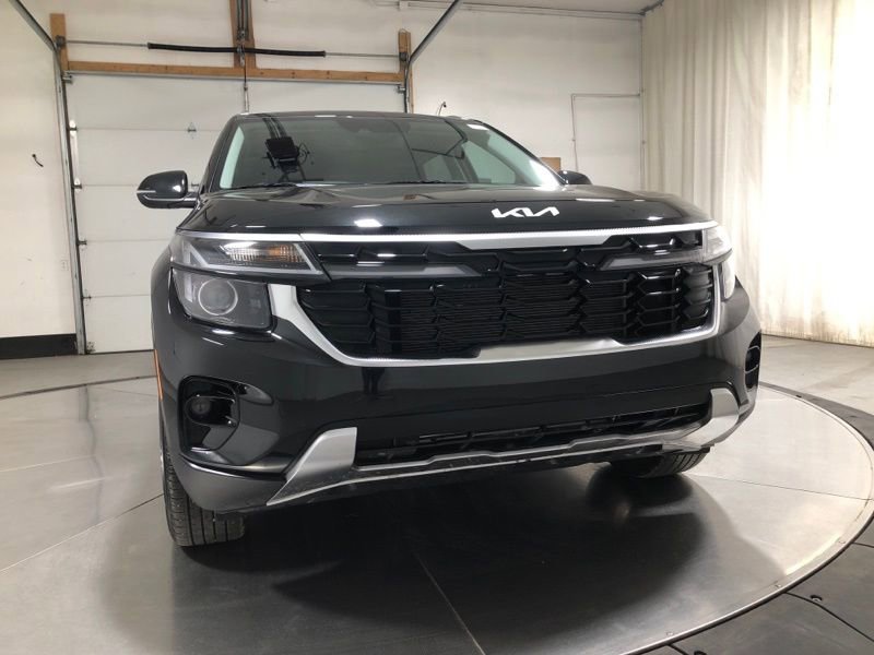 New 2025 Kia Seltos EX w/ EX Sunroof Package image 2