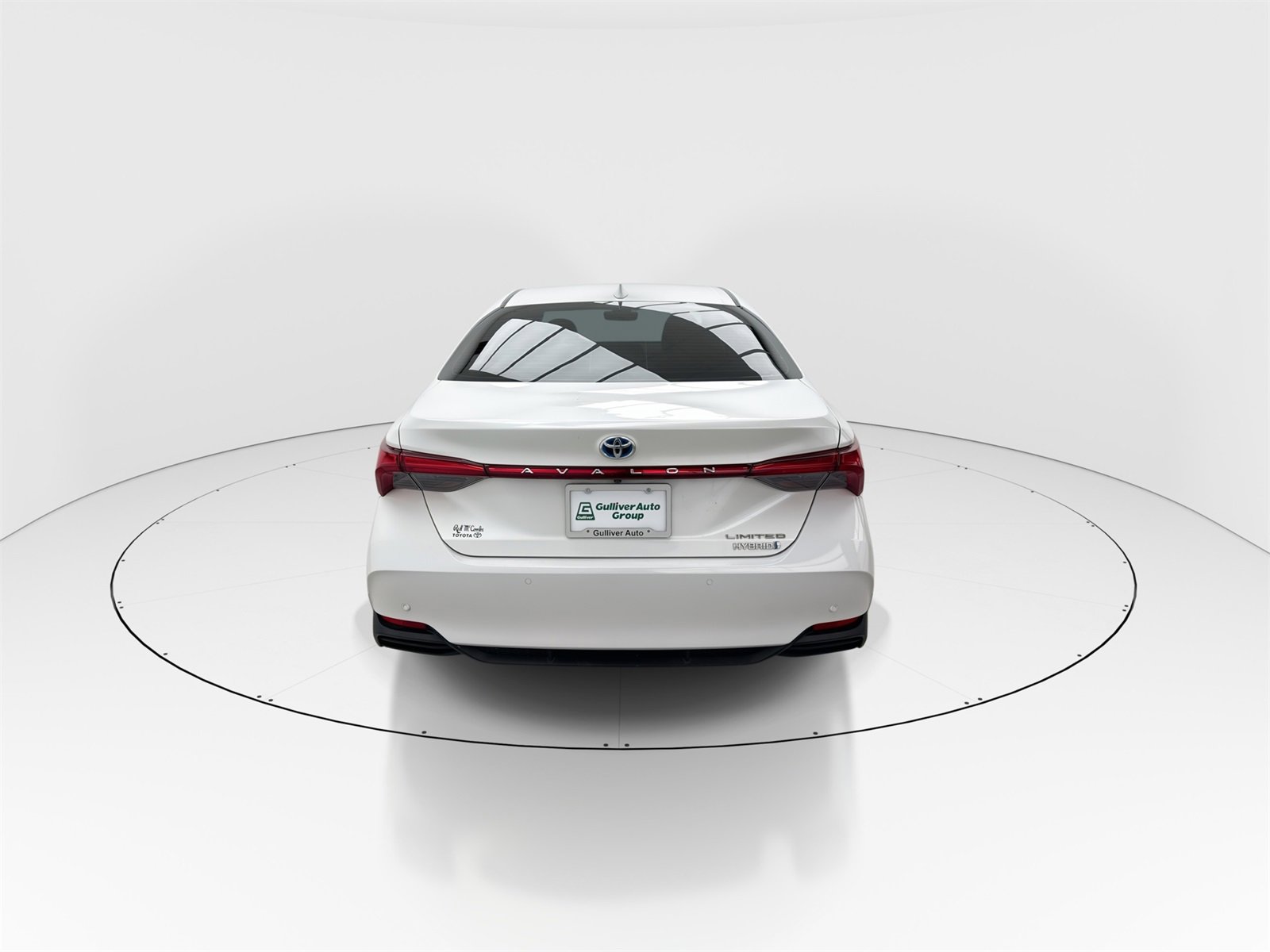 Used 2020 Toyota Avalon Limited image 7
