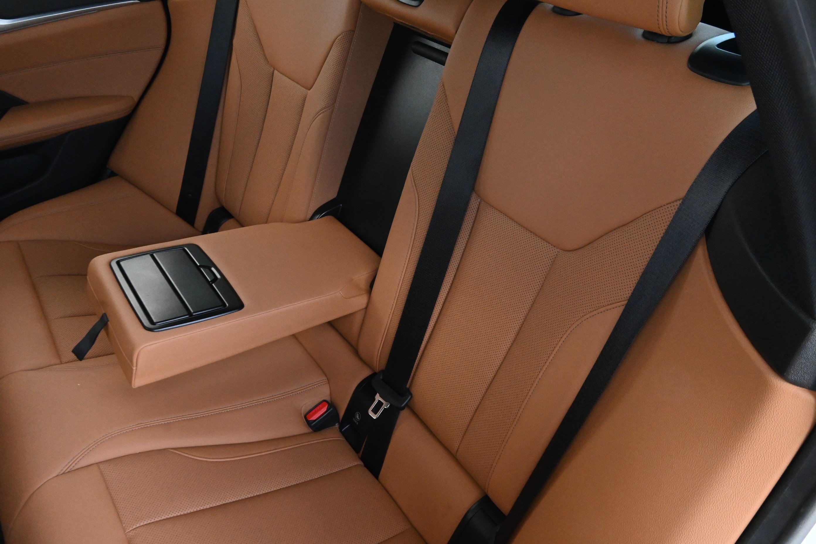 Used 2024 BMW i4 eDrive40 w/ Premium Package RWD image 13
