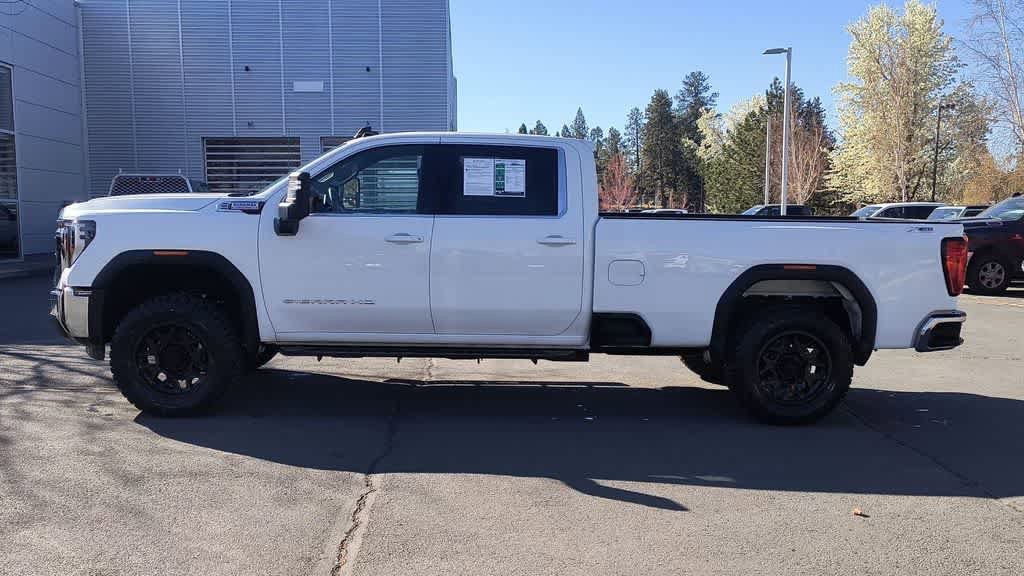 Used 2024 GMC Sierra 2500 SLE w/ SLE Value Package; image 5