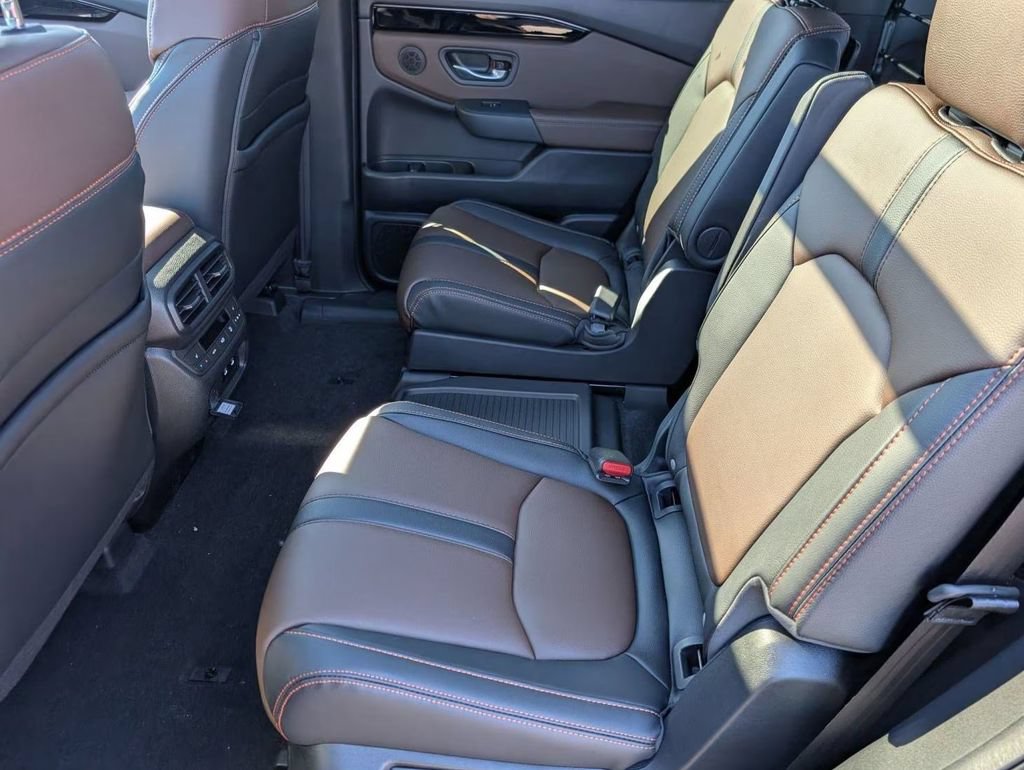 New 2026 Honda Pilot TrailSport image 23
