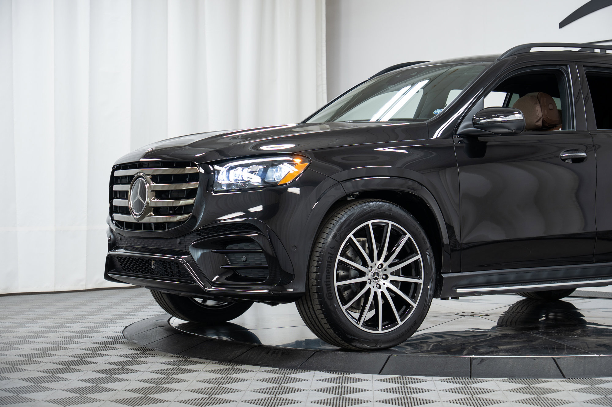 New 2026 Mercedes-Benz GLS 580 4MATIC image 25