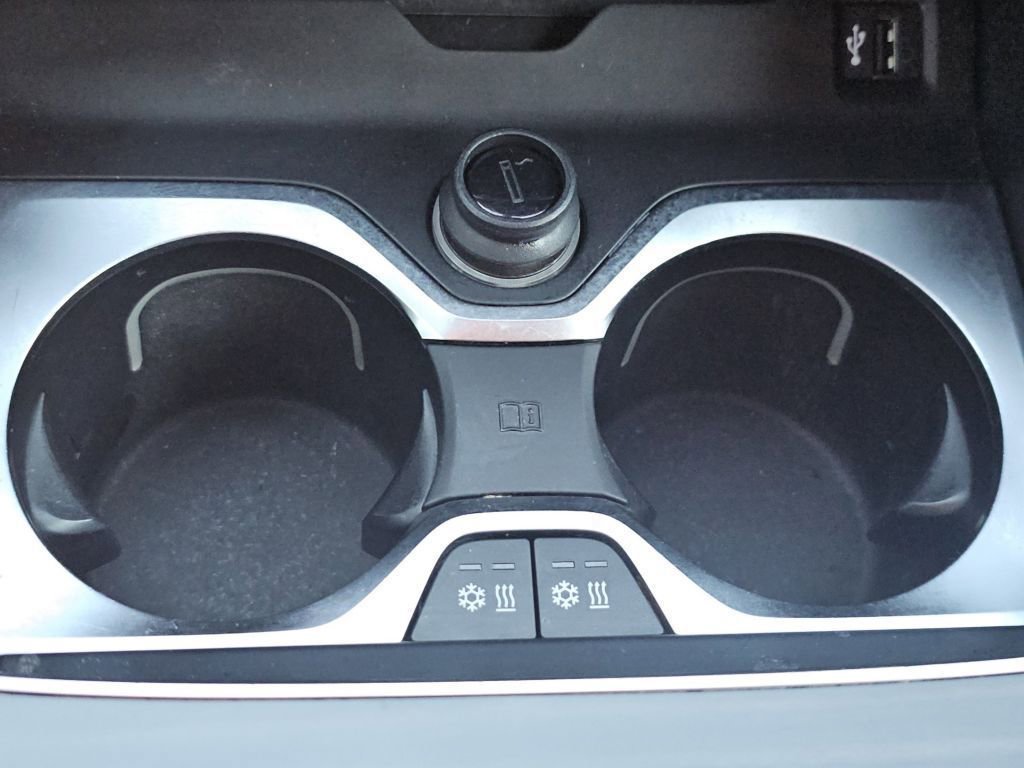 Used 2019 BMW X7 xDrive50i w/ M Sport Package image 19