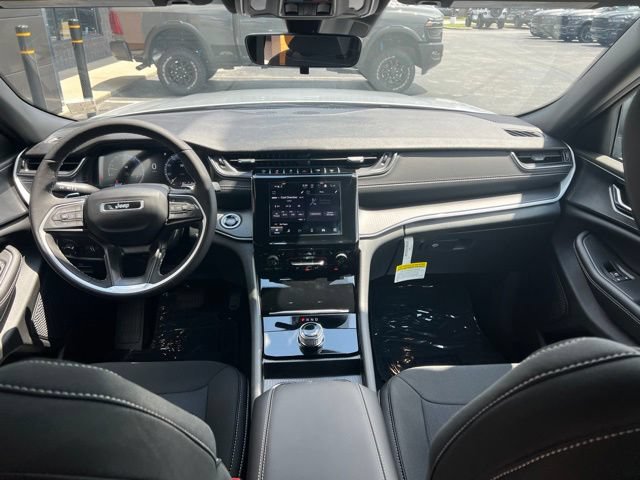 New 2026 Jeep Grand Cherokee Laredo X AWD/4WD image 21