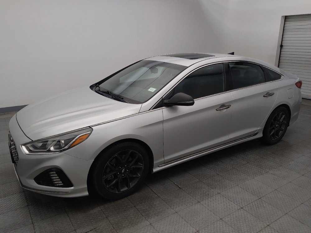 Used 2018 Hyundai Sonata Sport FWD image 2