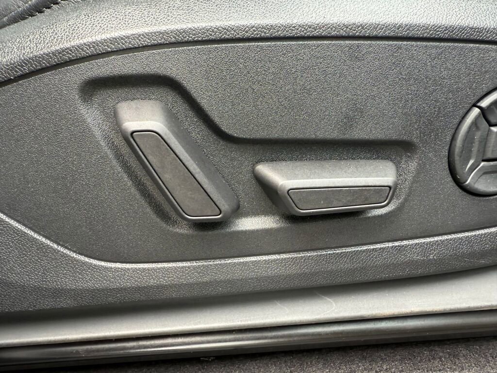 Used 2020 Audi Q3 2.0T Premium Plus image 28