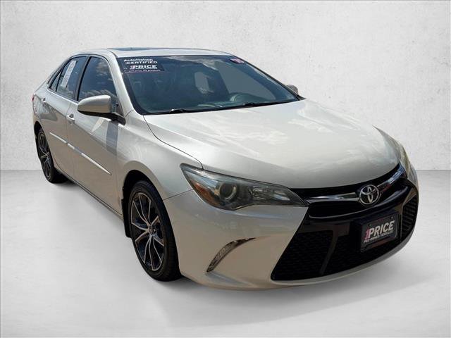 Used 2015 Toyota Camry XSE w/ Moonroof Package FWD image 3