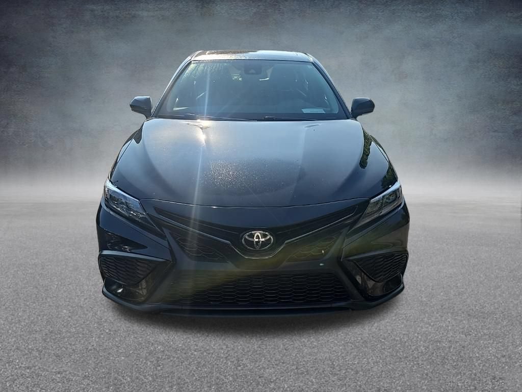 Used 2024 Toyota Camry SE w/ Audio Upgrade Package FWD image 3