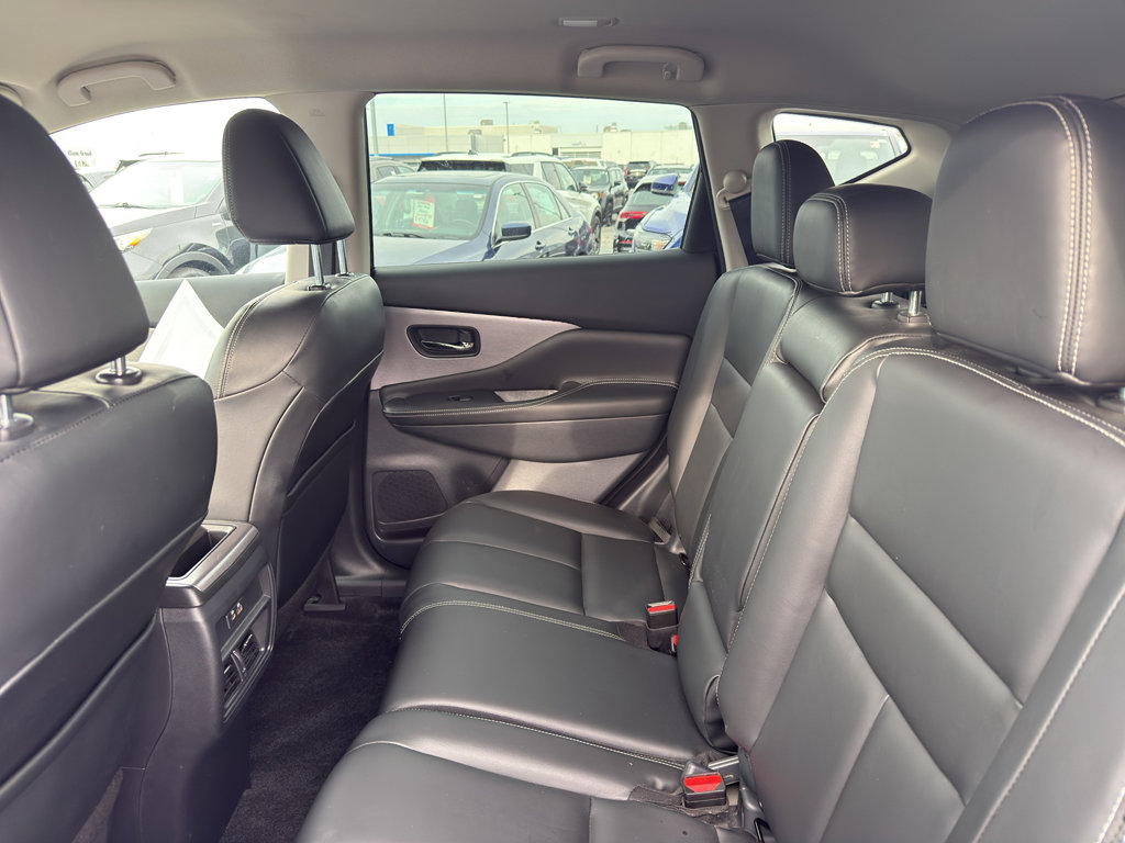 Certified 2024 Nissan Murano SV w/ SV Midnight Edition Package image 32
