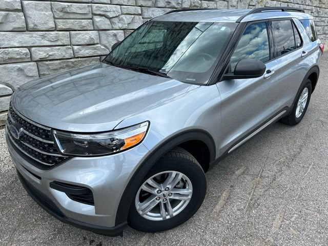 Certified 2023 Ford Explorer XLT AWD/4WD image 1