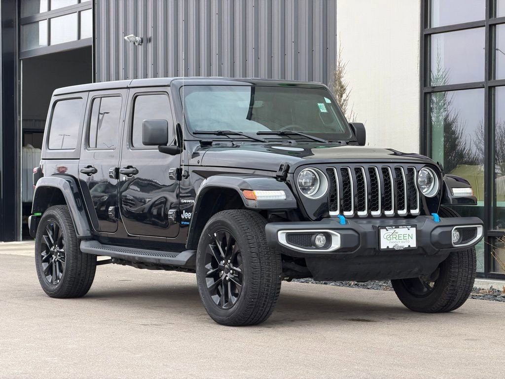 Used 2023 Jeep Wrangler Unlimited Sahara w/ Cold Weather Group AWD/4WD image 4