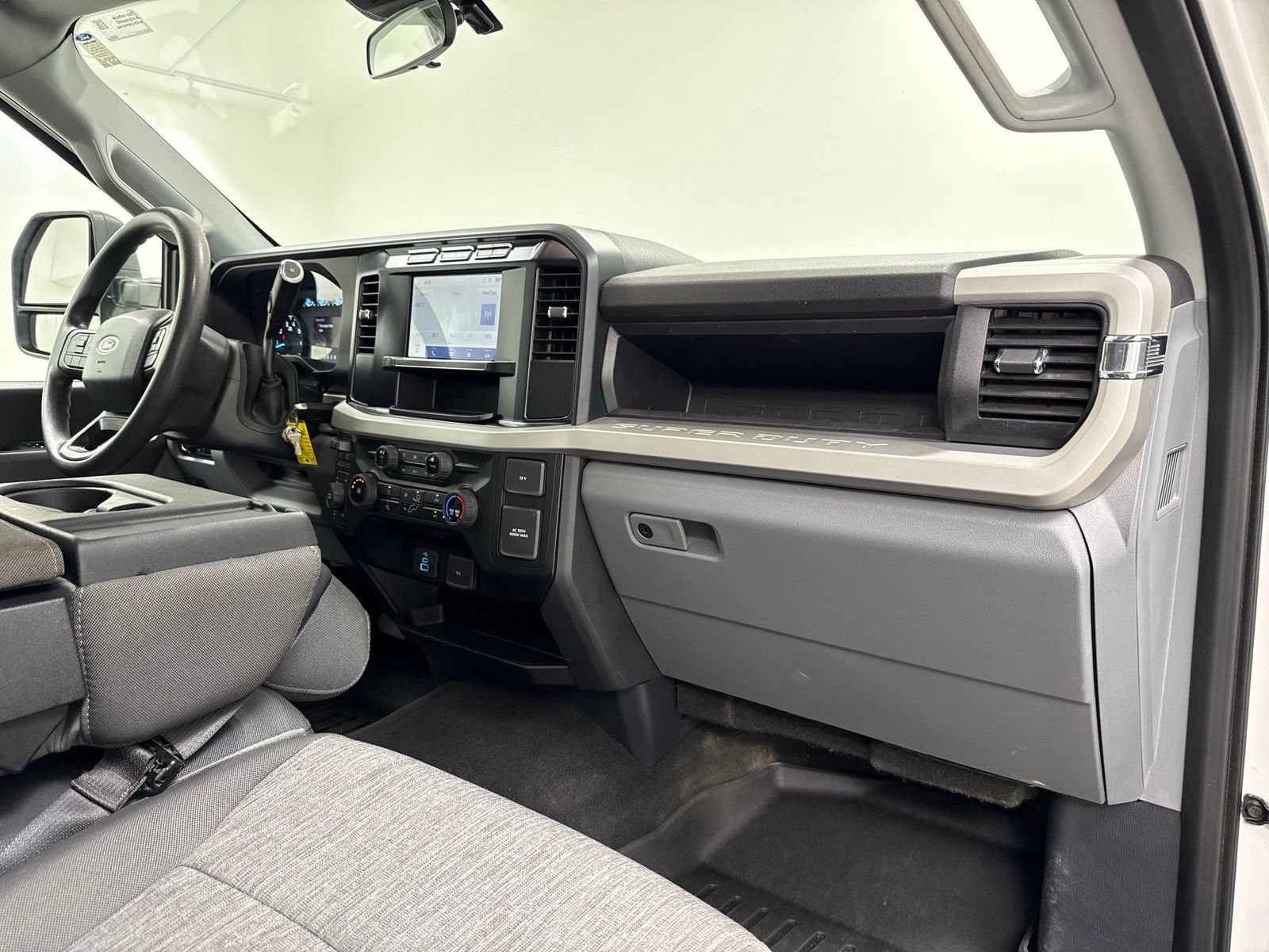Used 2023 Ford F250 XL w/ STX Appearance Package AWD/4WD image 33