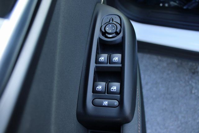 Used 2025 Alfa Romeo Tonale w/ Premium Package image 11