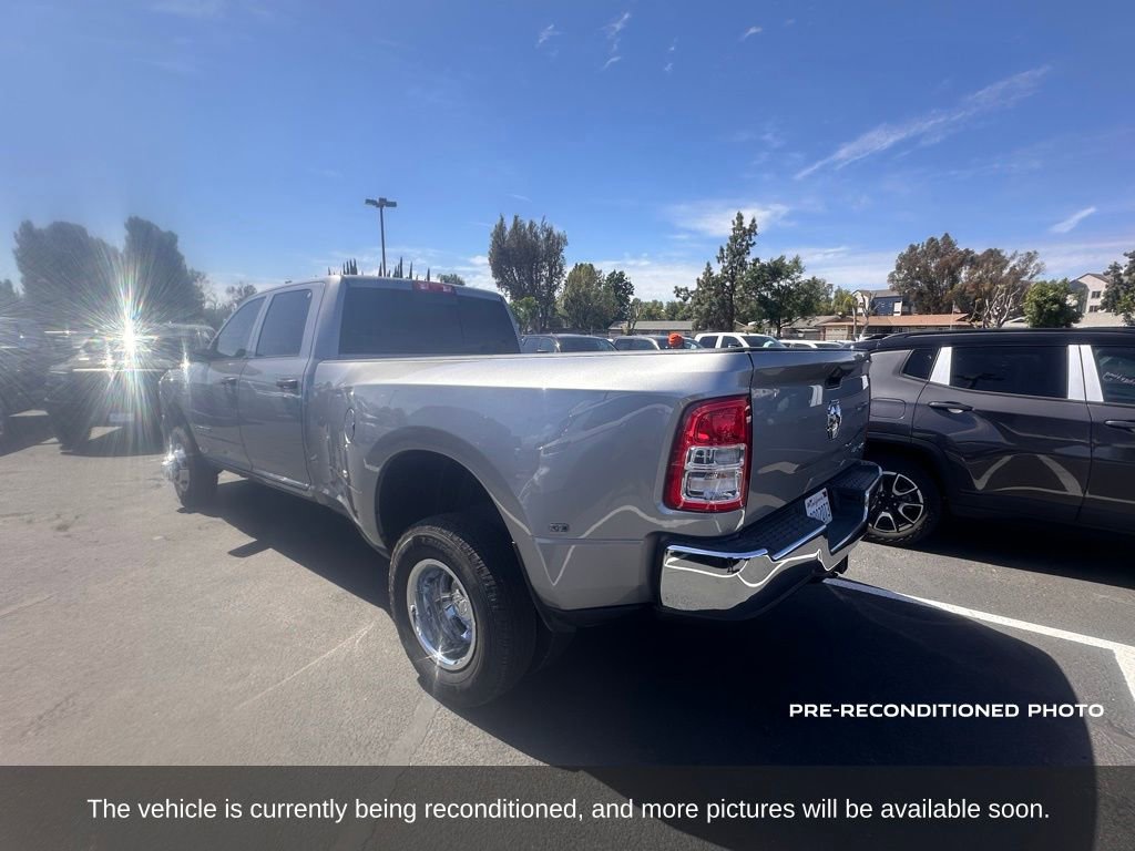 Used 2022 RAM 3500 Tradesman AWD/4WD image 3
