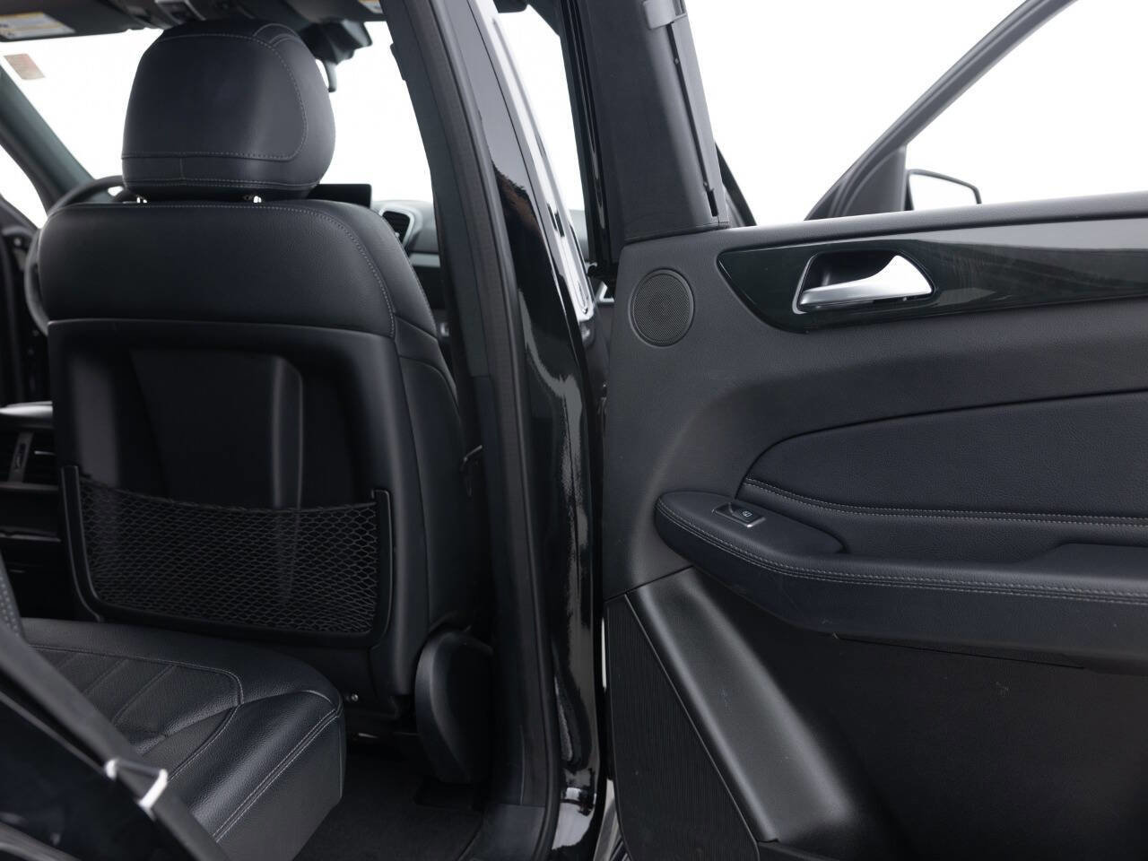 Used 2019 Mercedes-Benz GLE 400 4MATIC image 30