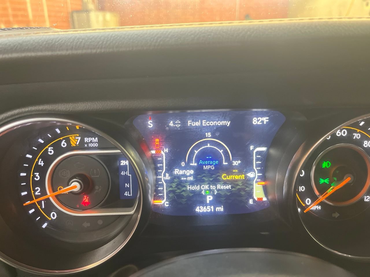 Used 2023 Jeep Gladiator Overland AWD/4WD image 19