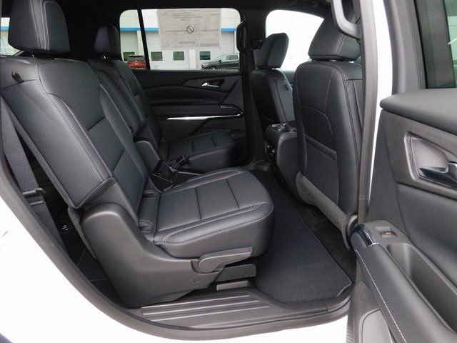 New 2026 Chevrolet Traverse LT w/ Driver Confidence Package image 20