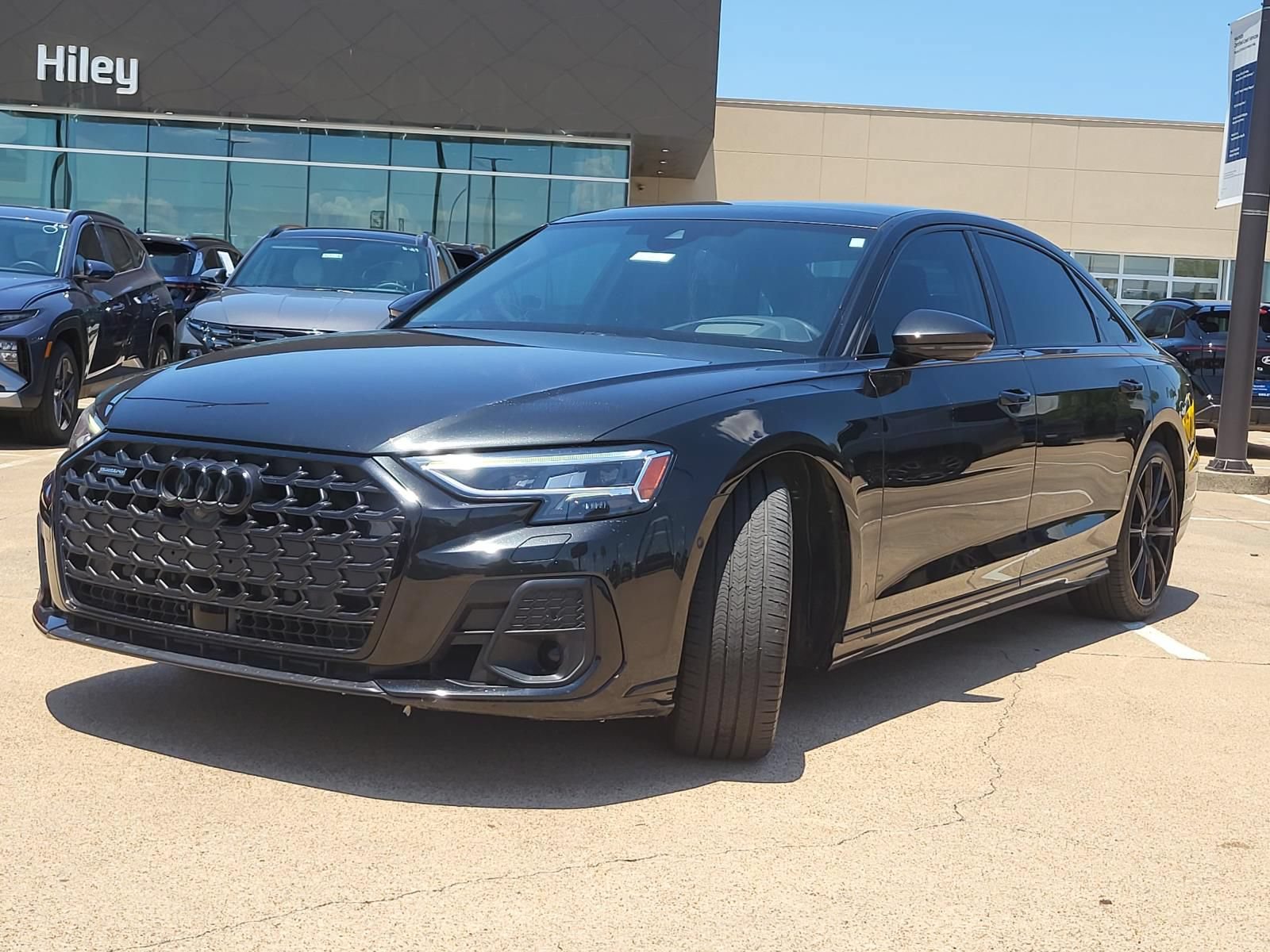 Used 2022 Audi A8 L 3.0T AWD/4WD image 2
