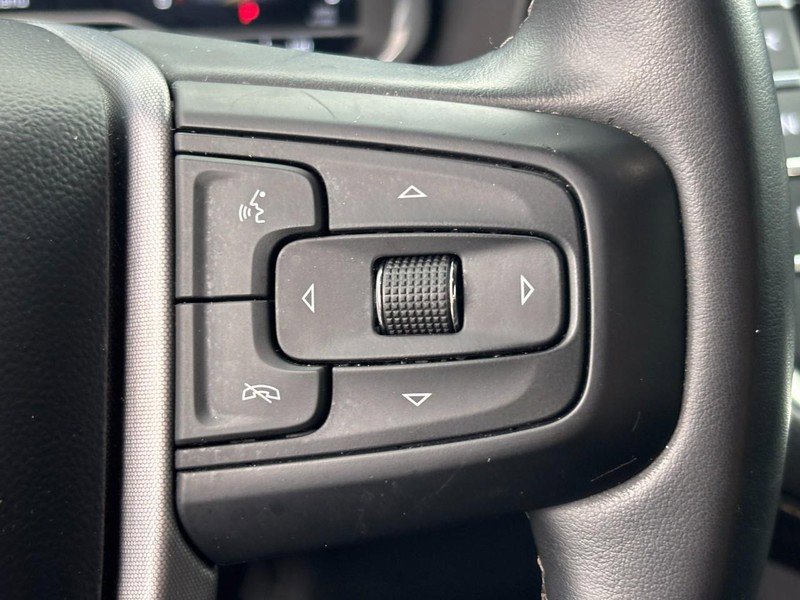 Used 2023 GMC Yukon SLT image 21