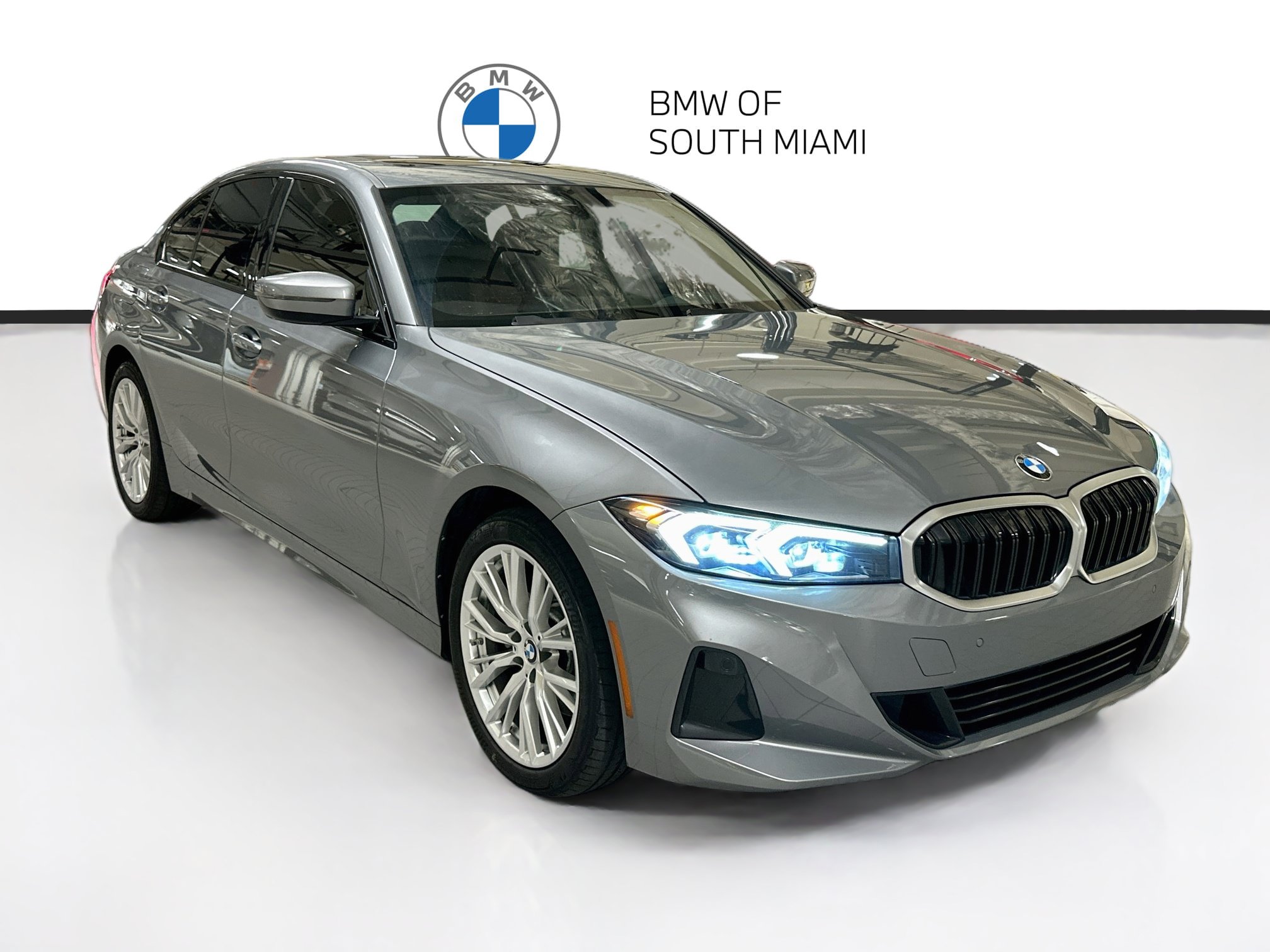 Certified 2023 BMW 330i Sedan w/ Convenience Package RWD image 1