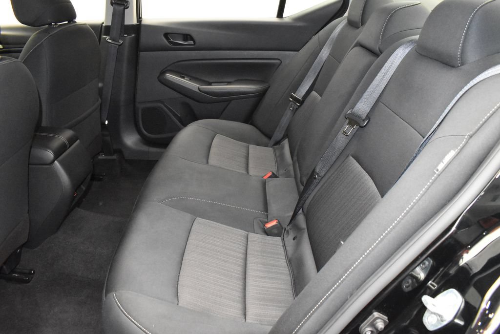 Used 2024 Nissan Altima 2.5 SV AWD/4WD image 33