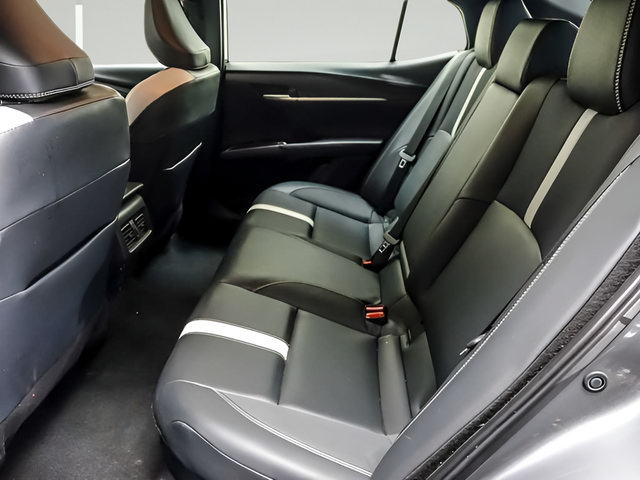 Certified 2025 Toyota Camry SE FWD image 8