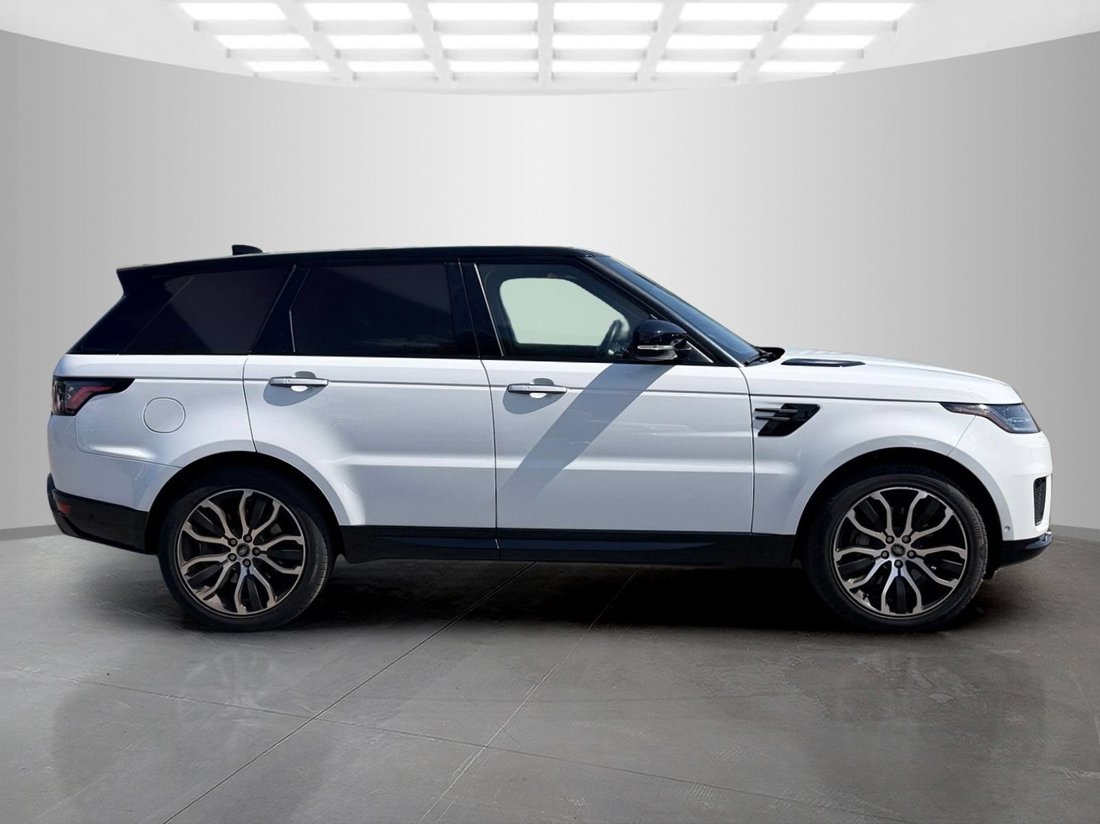 Used 2022 Land Rover Range Rover Sport HSE Silver Edition AWD/4WD image 4