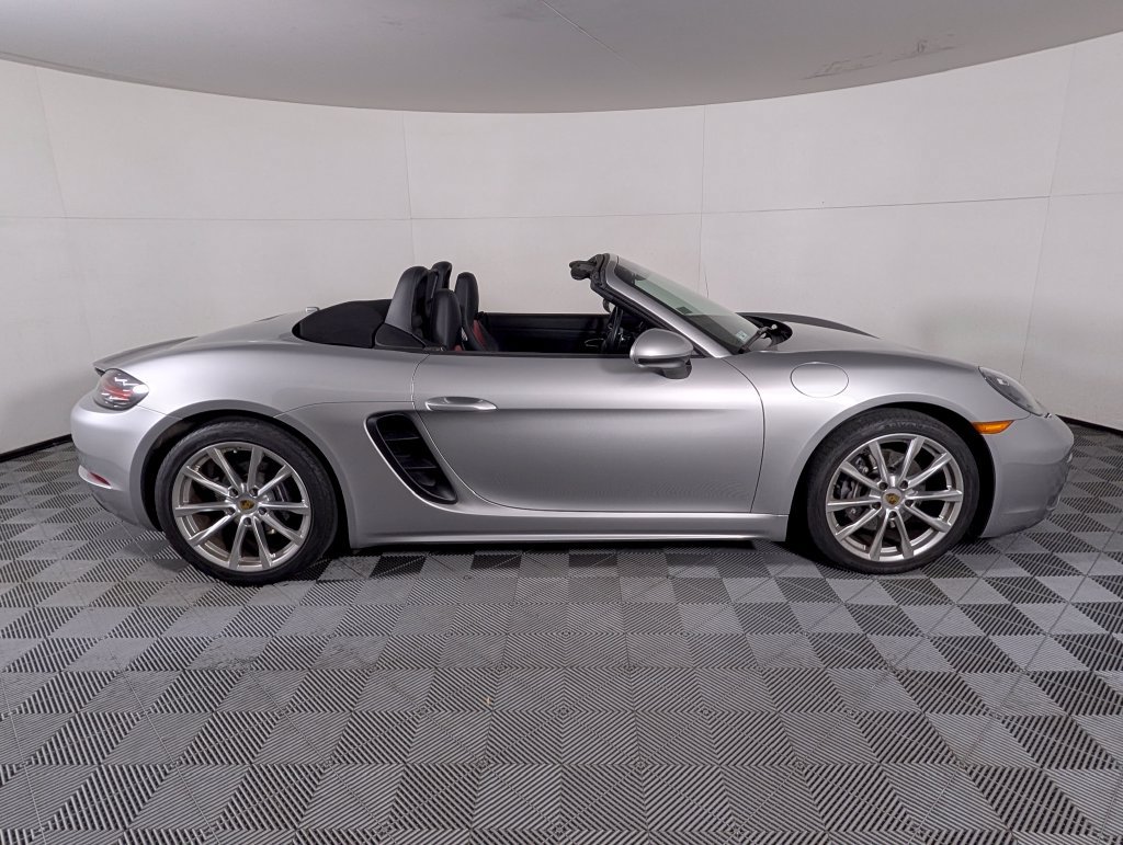 Certified 2019 Porsche 718 Boxster RWD image 8