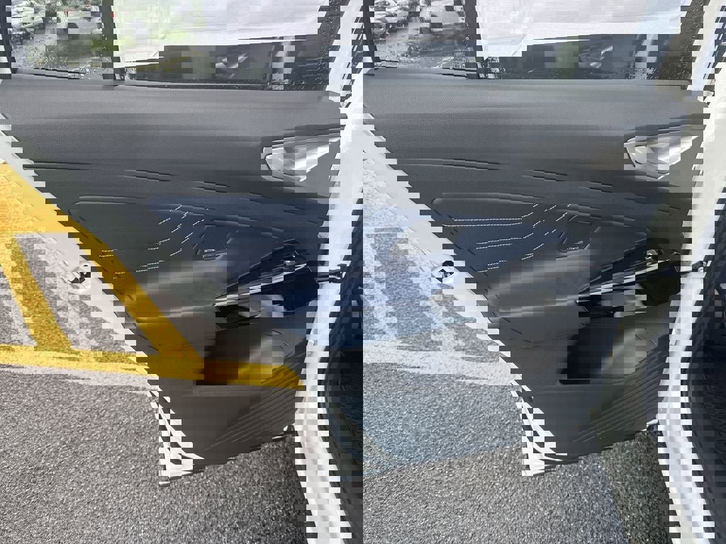 New 2025 Volkswagen ID.4 Pro S Plus image 25