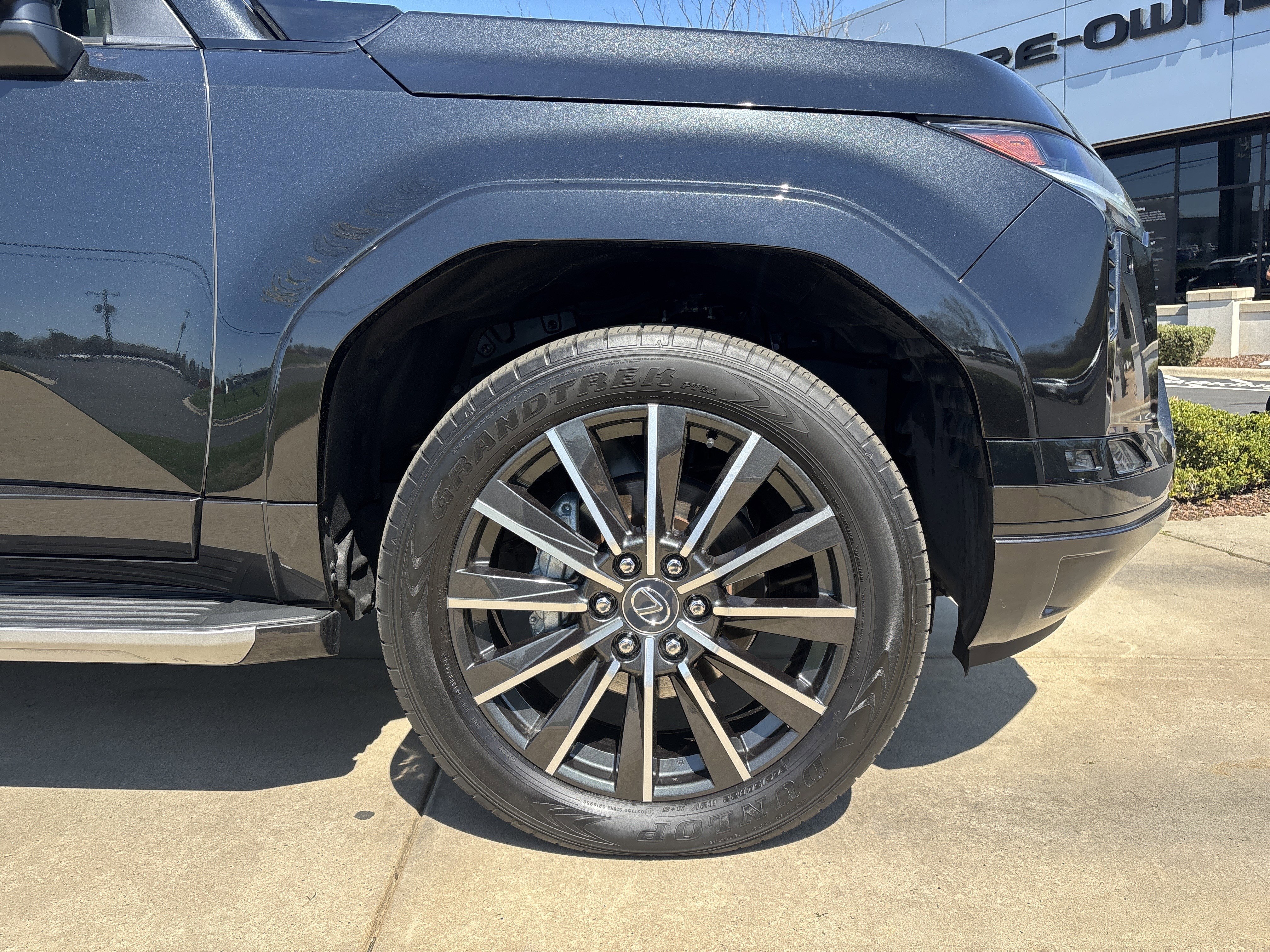 Used 2024 Lexus GX 550 550 Luxury w/ Accessory Package (31) image 13