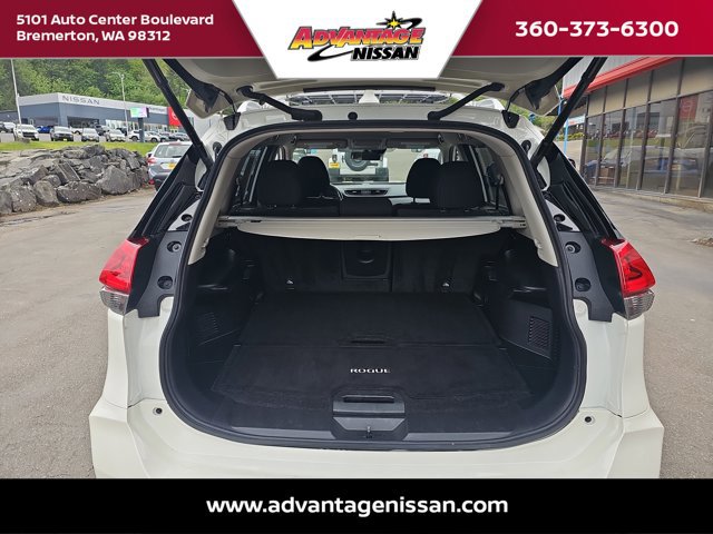 Used 2019 Nissan Rogue SV w/ Premium Package AWD/4WD image 22