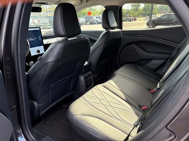 Used 2022 Ford Mustang Mach-E Select AWD/4WD image 17