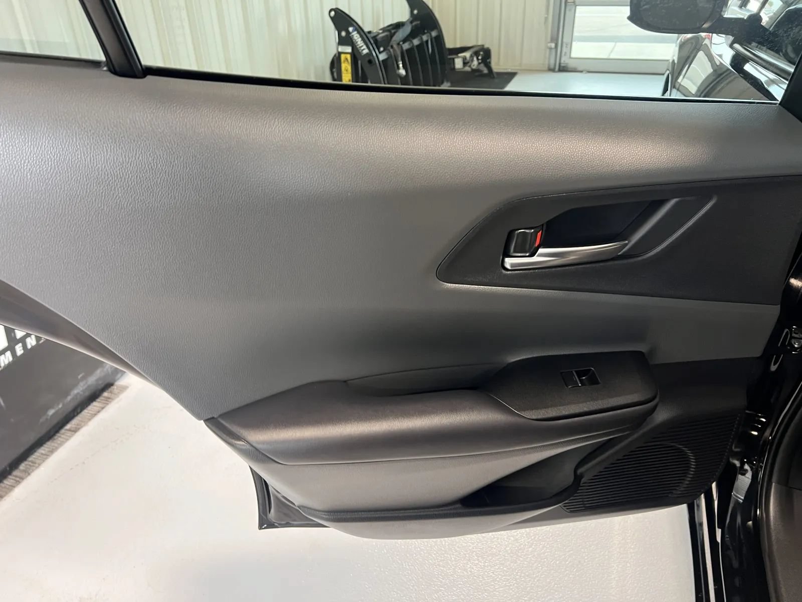 Used 2024 Toyota Prius Limited w/ Limited Premium Package FWD image 14