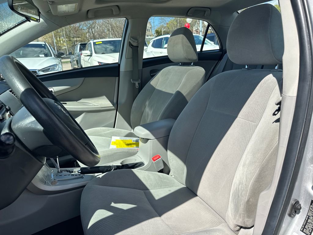 Used 2012 Toyota Corolla LE w/ Premium Pkg FWD image 14