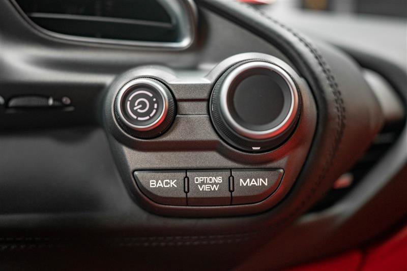 Used 2018 Ferrari 488 GTB image 18