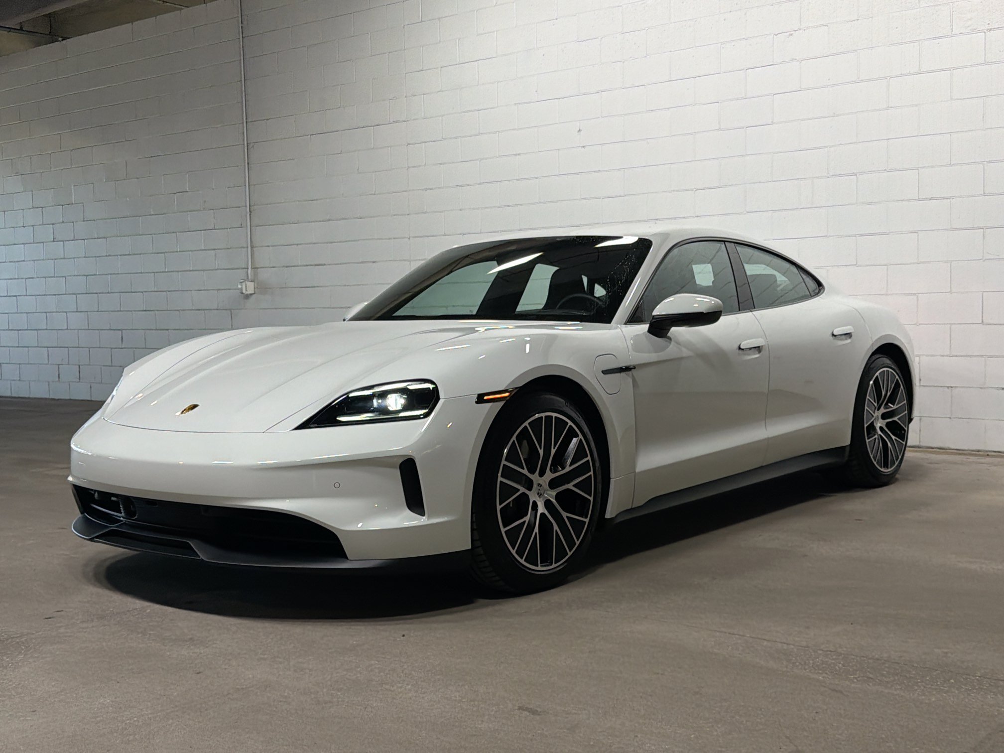 Certified 2025 Porsche Taycan RWD image 1