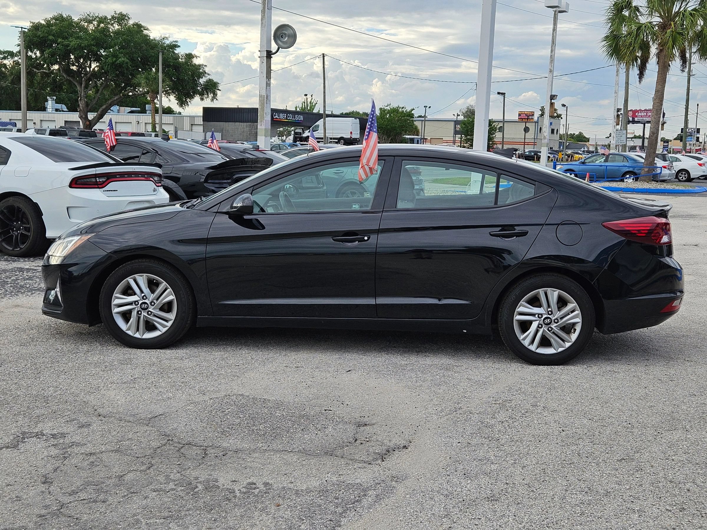 Used 2020 Hyundai Elantra SEL FWD image 2