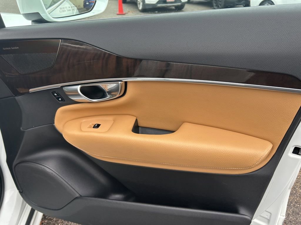Used 2019 Volvo XC90 T6 Momentum w/ Advanced Package image 28
