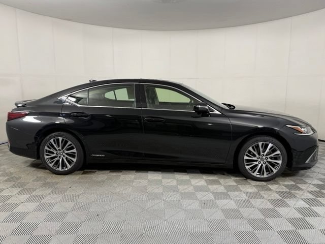 Used 2019 Lexus ES 300h w/ Premium Package FWD image 13