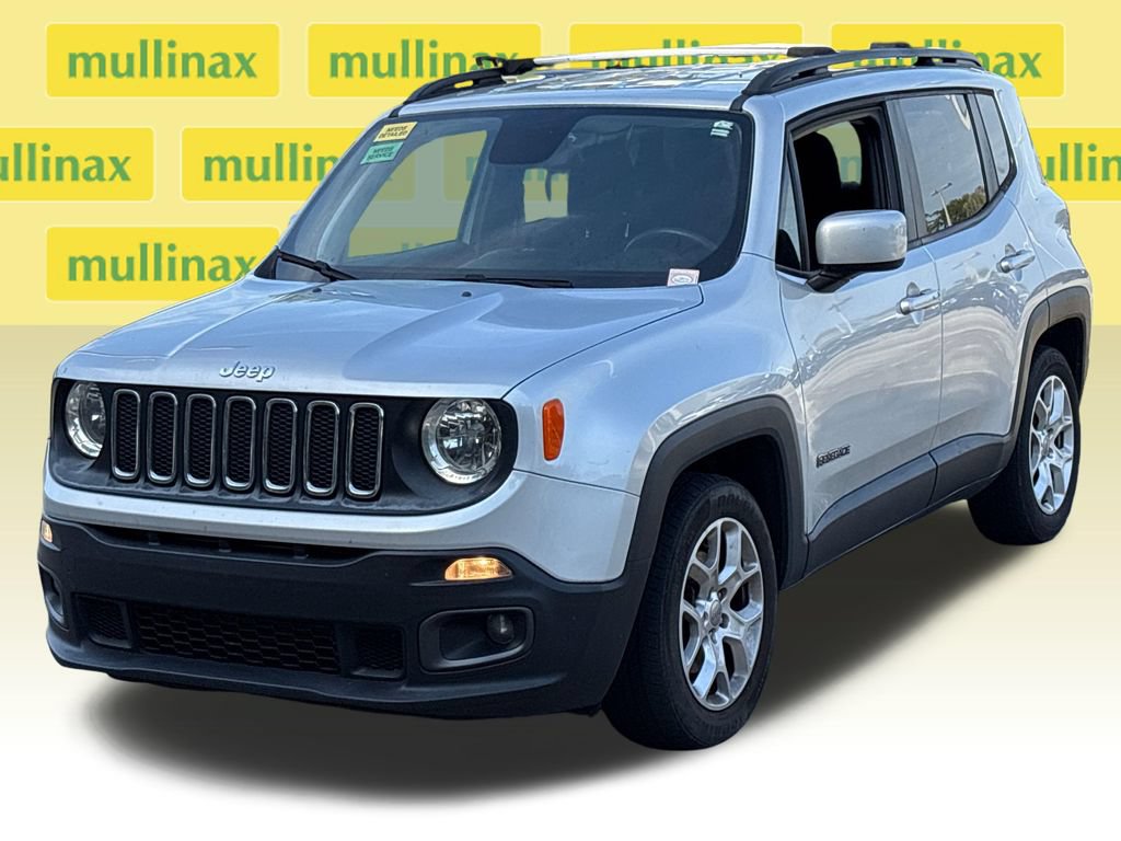 Used 2018 Jeep Renegade Latitude FWD image 12