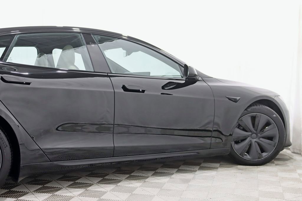 Used 2022 Tesla Model S image 10