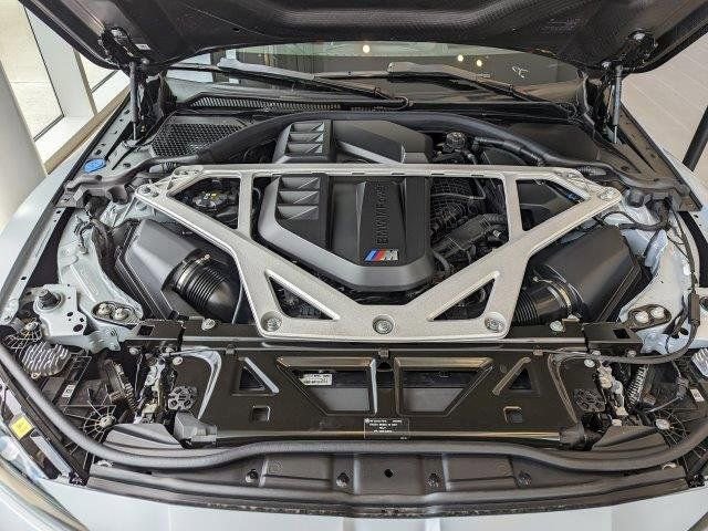 Used 2023 BMW M4 CSL RWD image 5