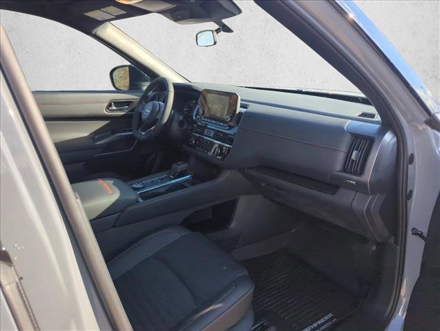 Used 2025 Nissan Pathfinder Rock Creek image 20