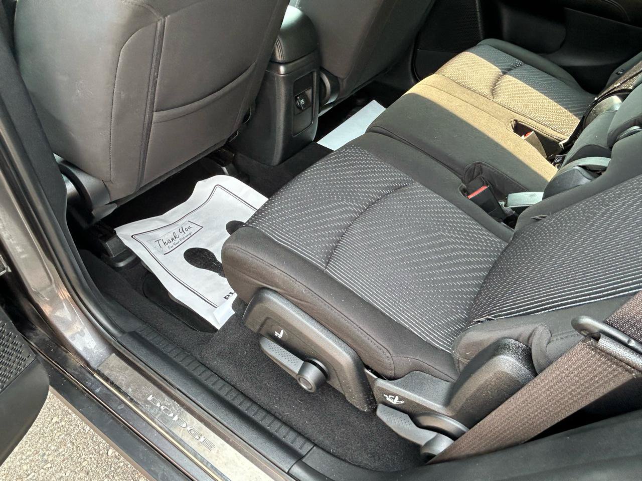 Used 2016 Dodge Journey SE w/ MOPAR All-Weather Group FWD image 9