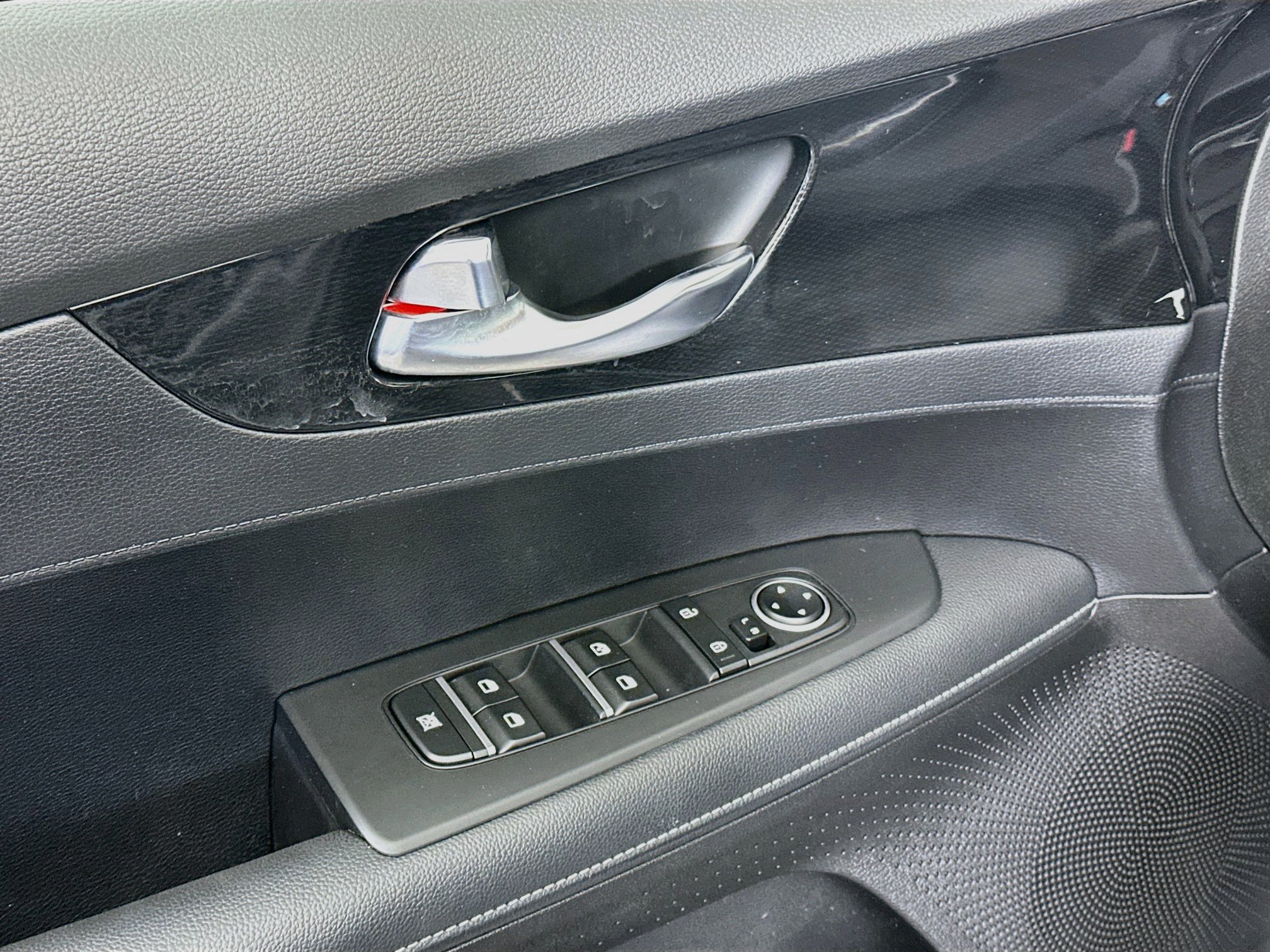 Used 2024 Kia Forte GT-Line FWD image 15
