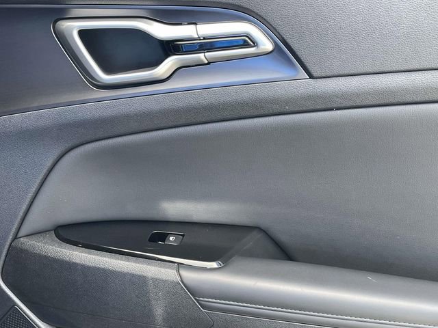 Used 2023 Kia Sportage EX image 19