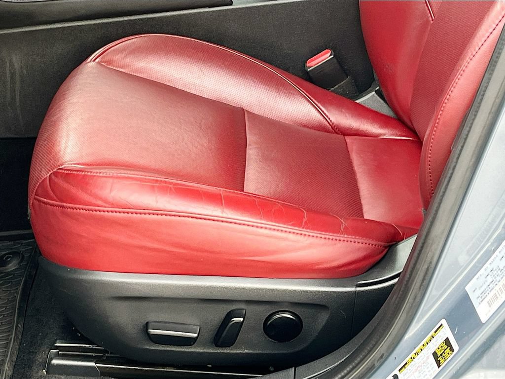 Used 2022 MAZDA MAZDA3 s FWD image 19