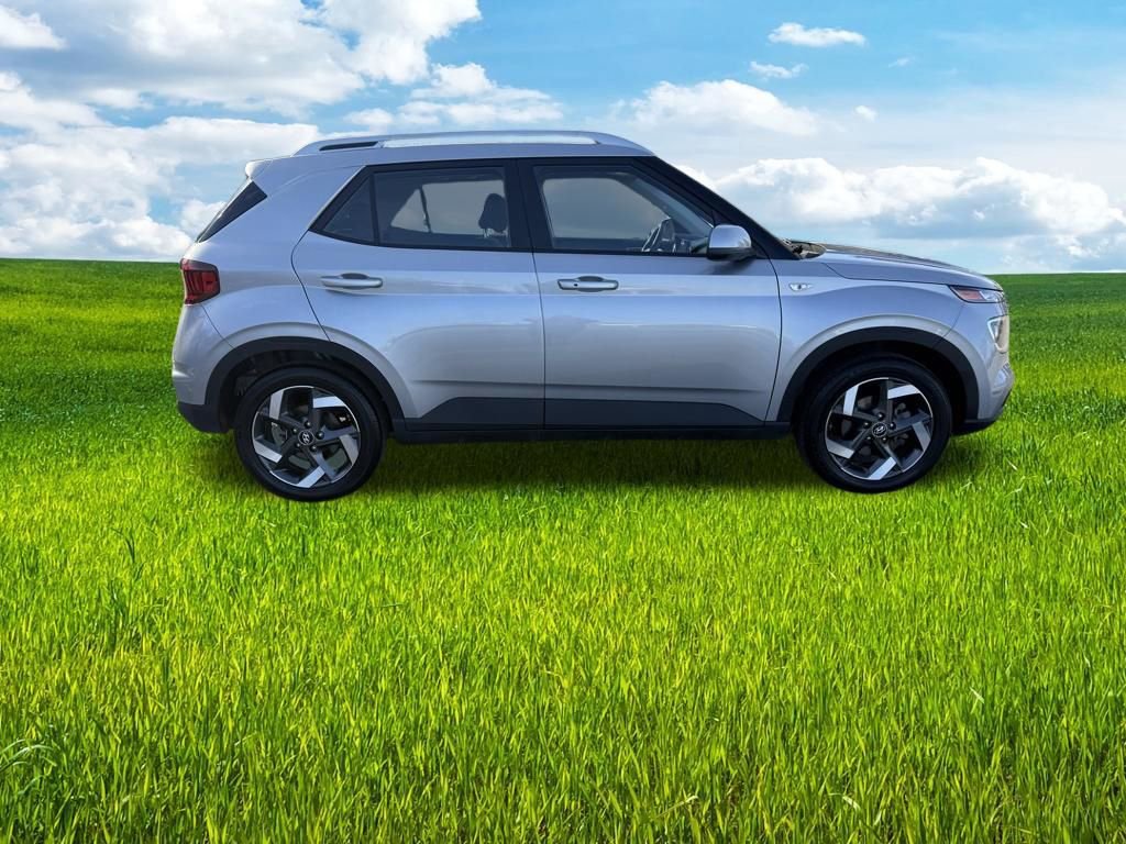 Certified 2026 Hyundai Venue SEL image 5