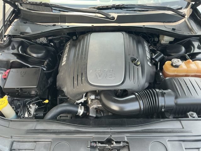 Used 2013 Chrysler 300 C w/ Harman Kardon Audio Group AWD/4WD image 25