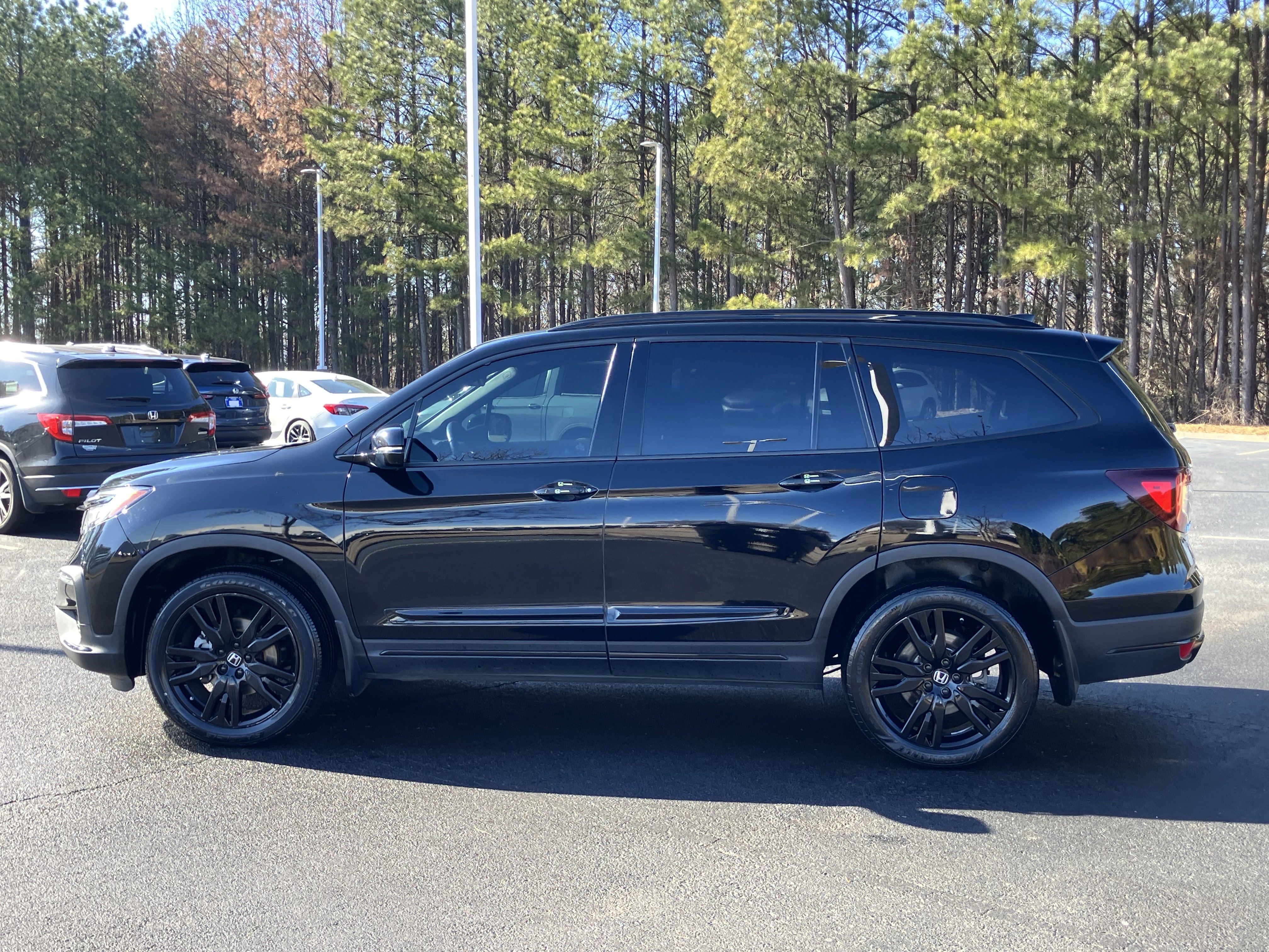 Used 2022 Honda Pilot Black Edition image 7
